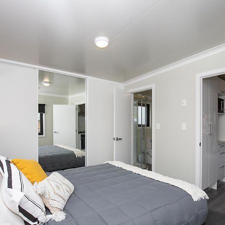 Affordable Modern Accommodation Westport Luaran gambar